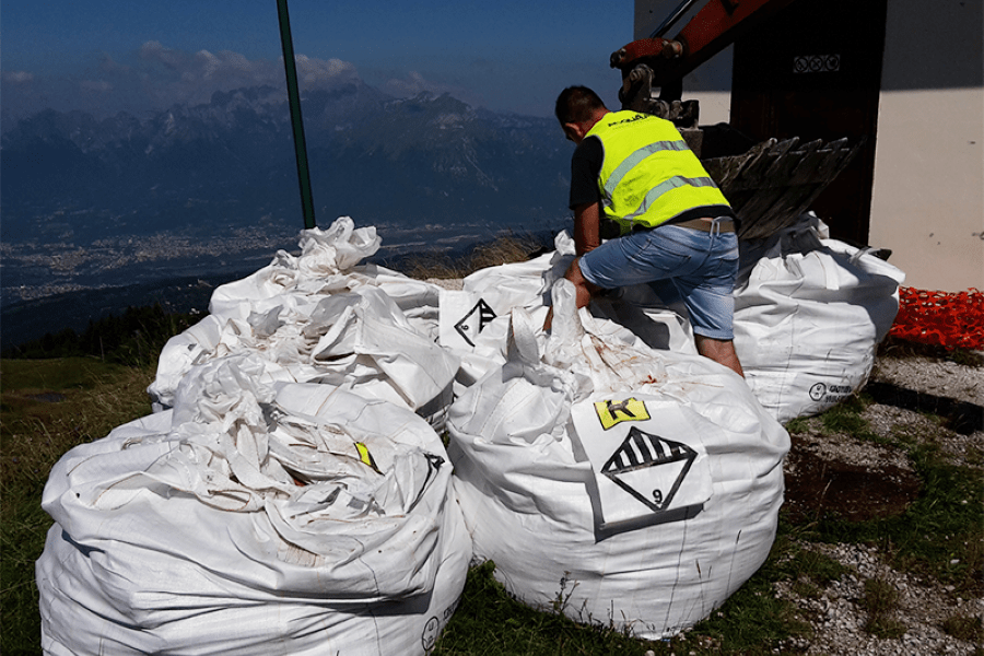Autotrasporti di Rifiuti Solidi e Liquidi
